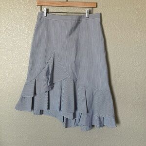 Banana Republic NWT asymmetric ruffle skirt. Size 6.